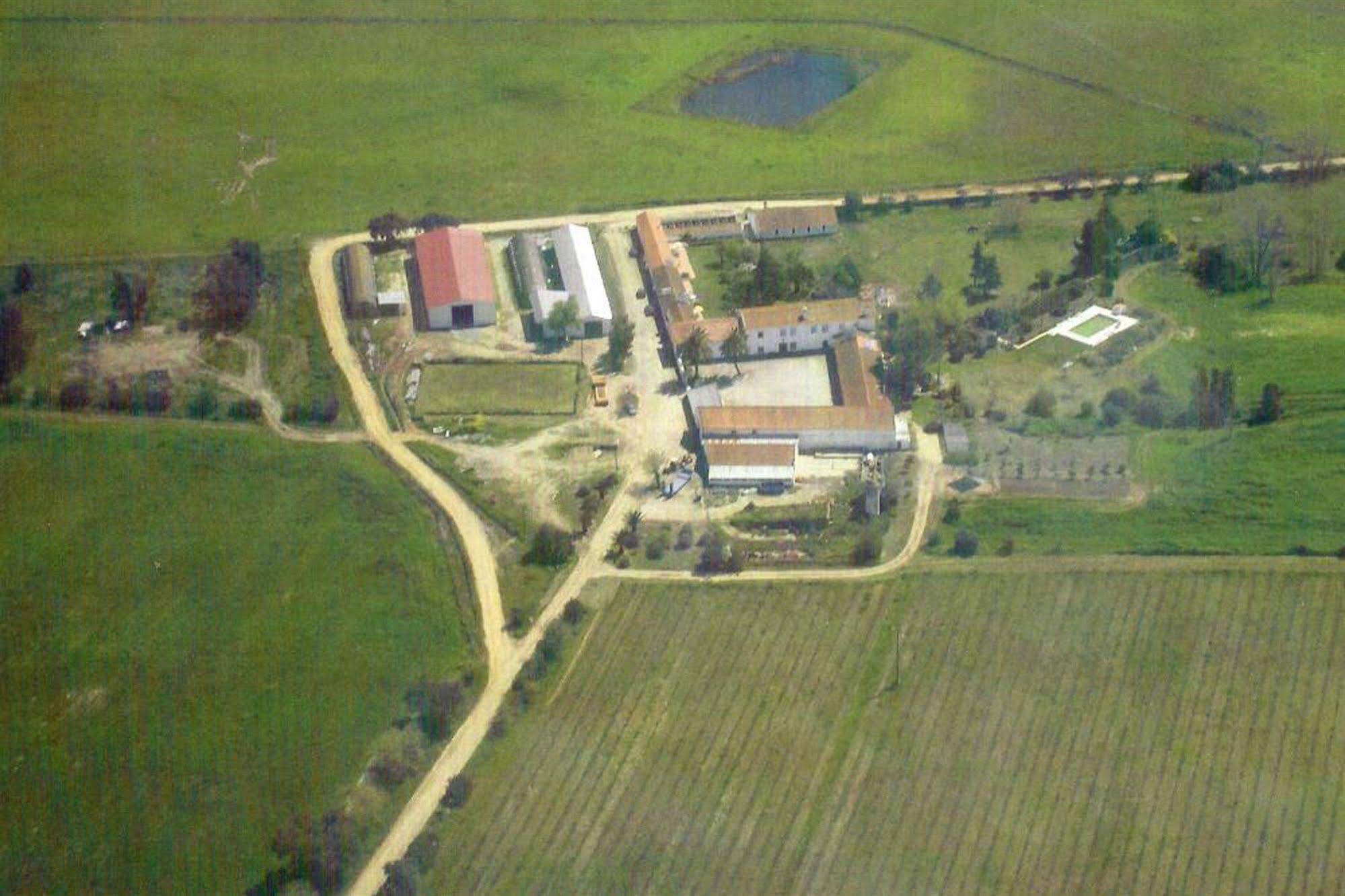 Monte Da Serralheira Agro Turismo Евора Екстериор снимка